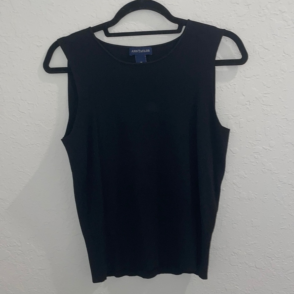 Ann Taylor black tank size M